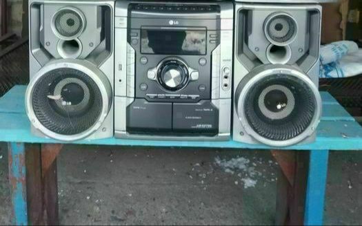 Музыкальные центры,  колонки, савбуфер!