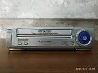 Видеомагнитофон VHS Panasonic + 20 видеокассет видак