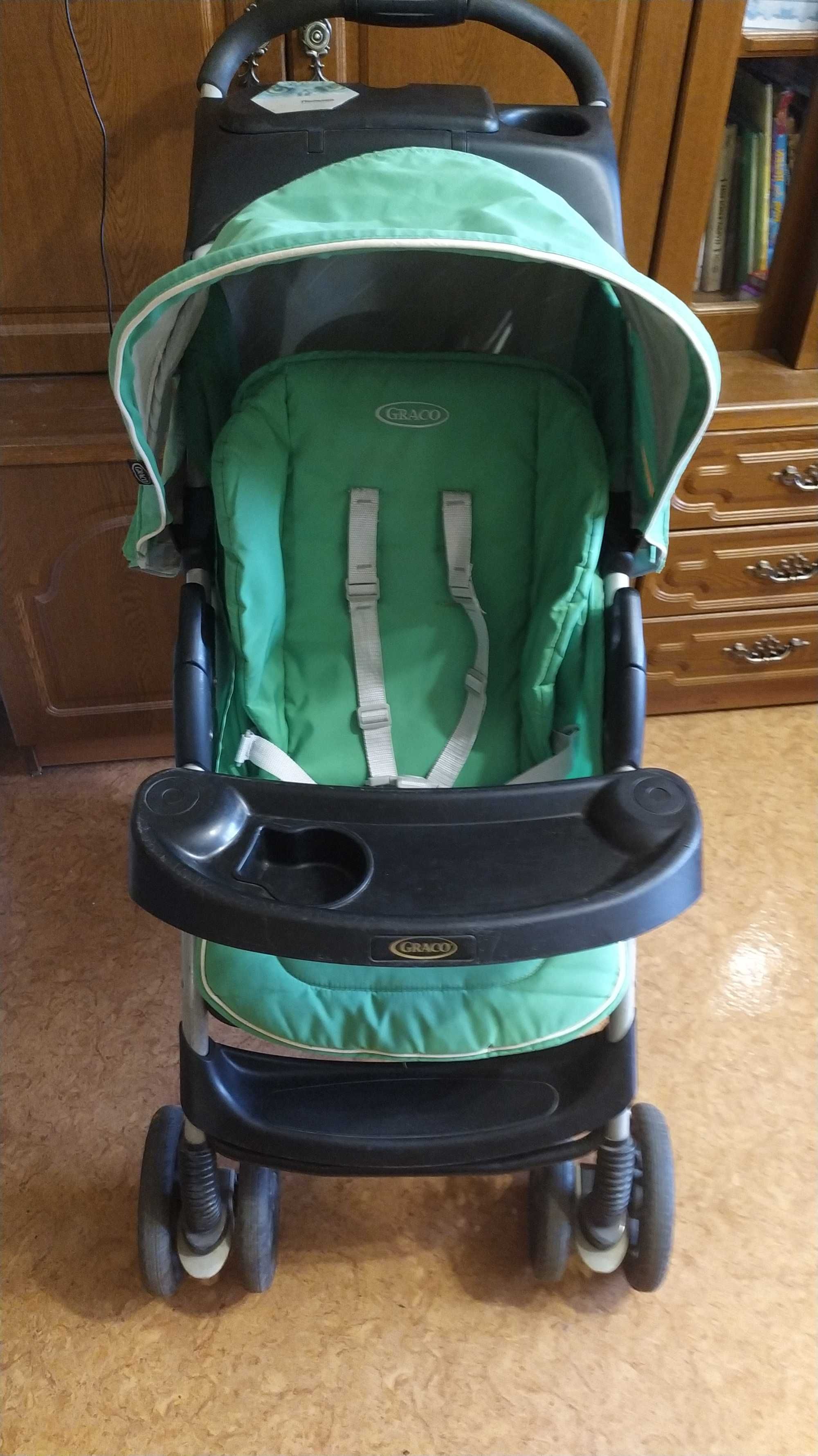 Продам коляску Graco с автокреслом (made in USA)