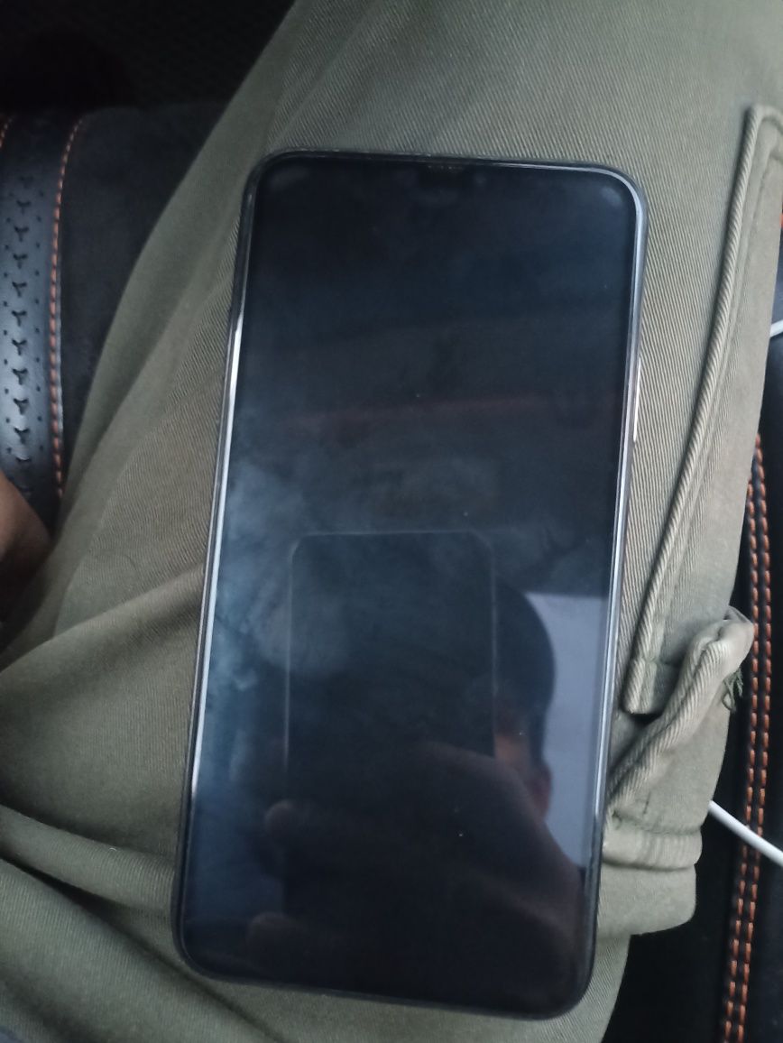 iPhone 11 pro max 64 gb