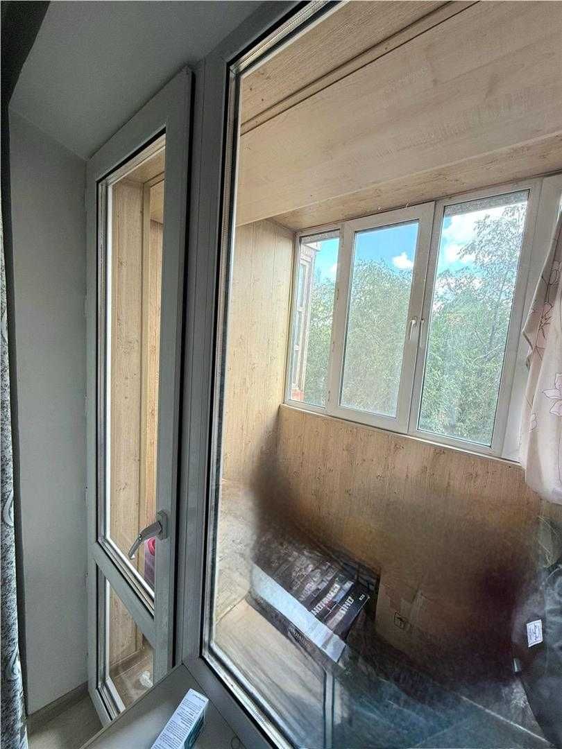Продам 3-х УП на 8 мкр, 3/9 этаж, не угловая,