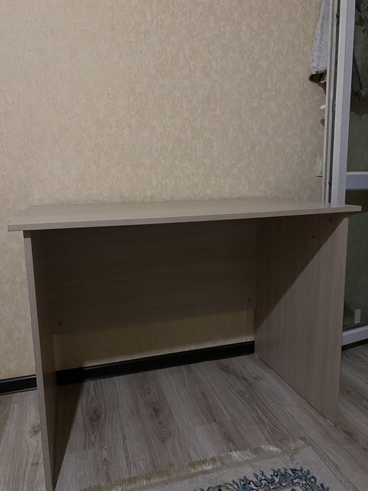 Столы несколько штук