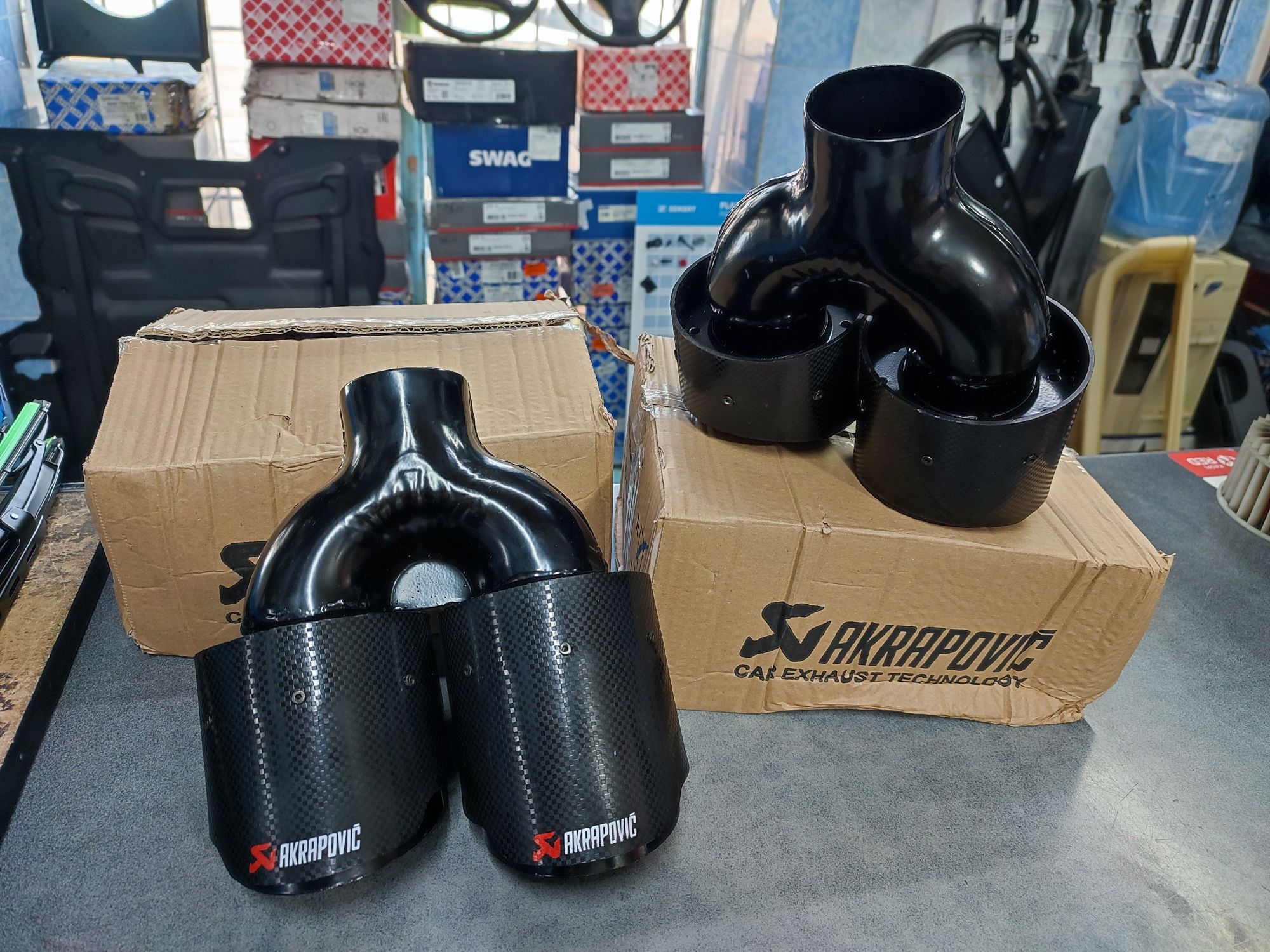Насадки глушителя Akrrapovic BMW mersedes