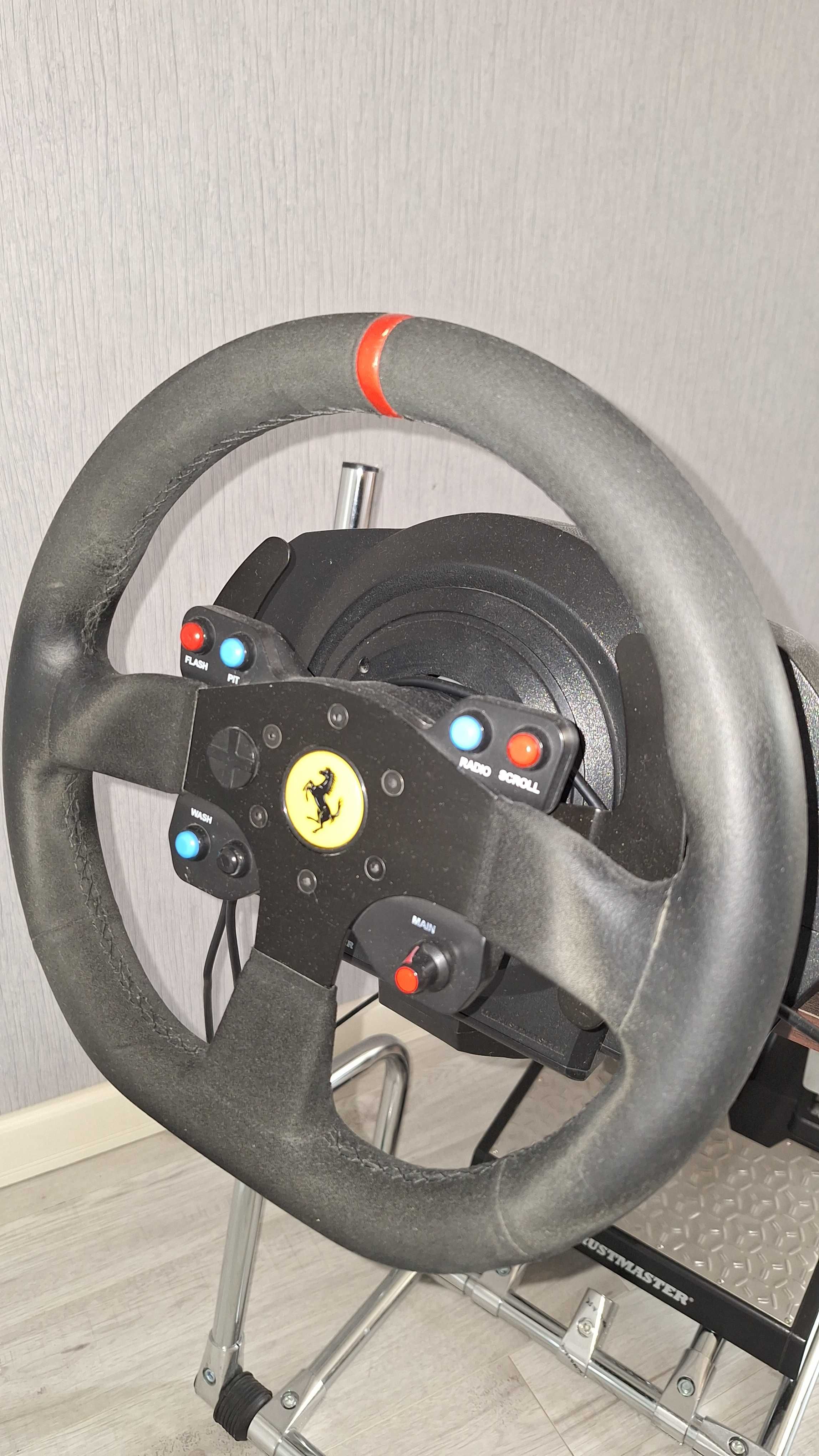 Комплект игрового руля Thrustmaster T300