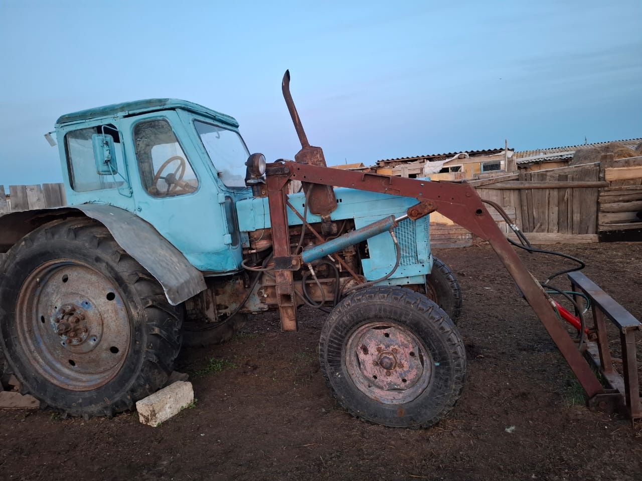 Срочно продам трактор