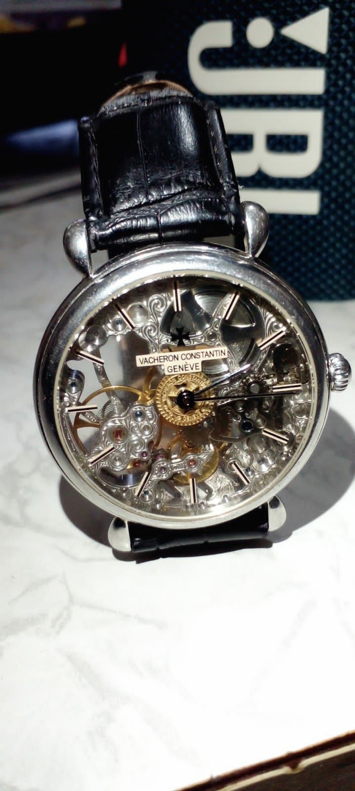 Часы Vadhering Constantin Geneve
