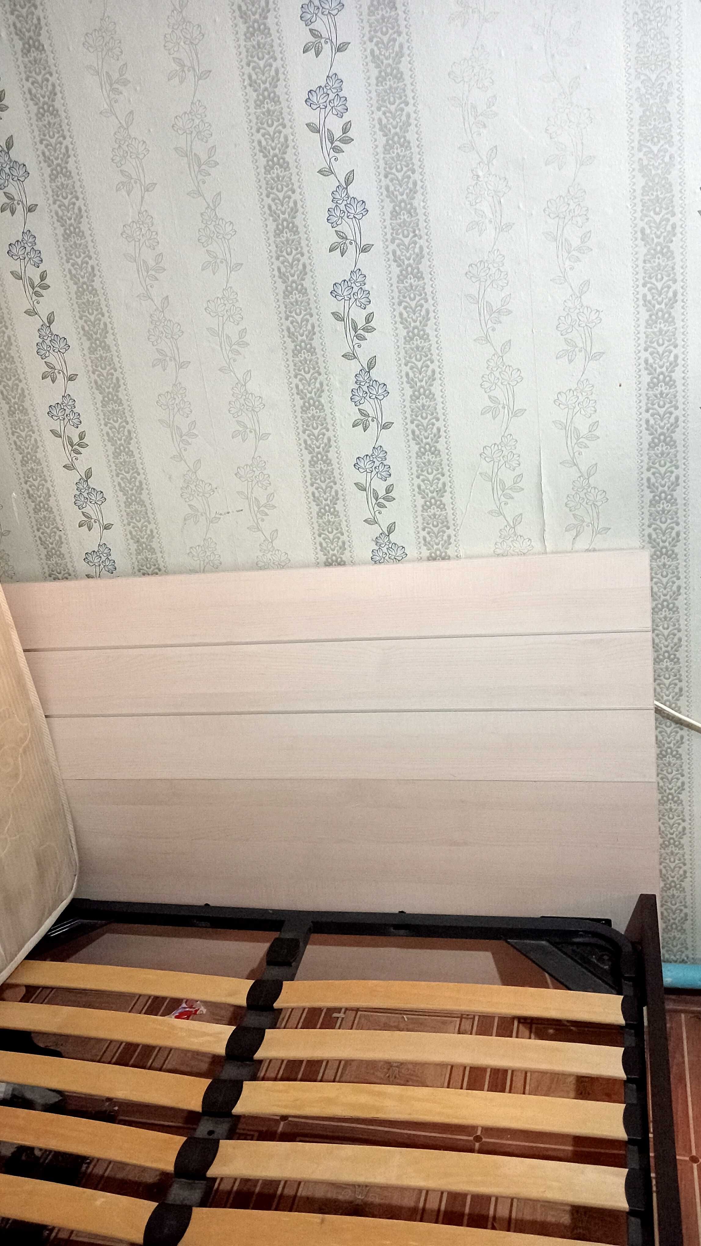 Продам спальный гарнитур,можно отдельно