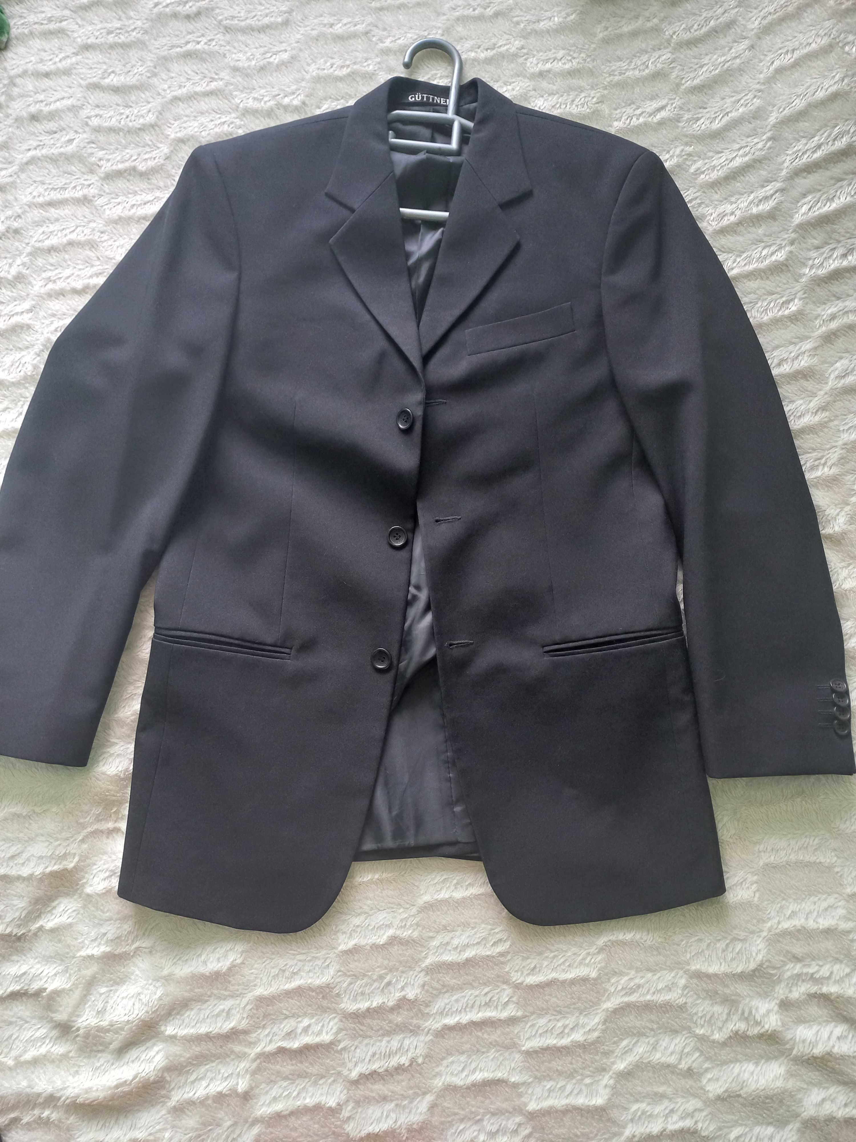 Продам брючный костюм