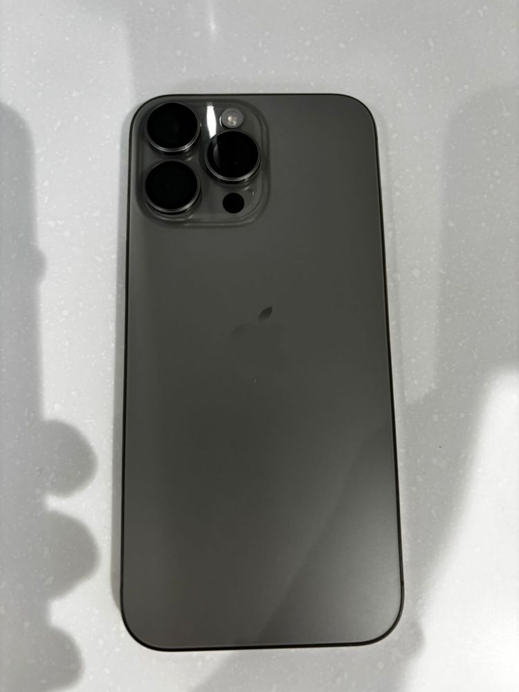 iPhone 16 Pro Max Esim