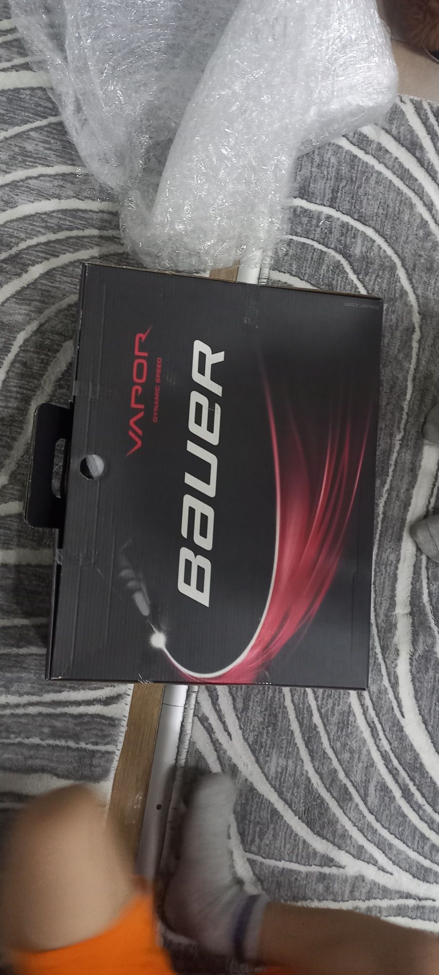 Продам или обмен Коньки хоккейные bauer vapor x700 8,5D