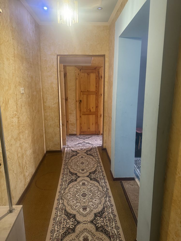 Продам 2-х комнатную квартиру в центре