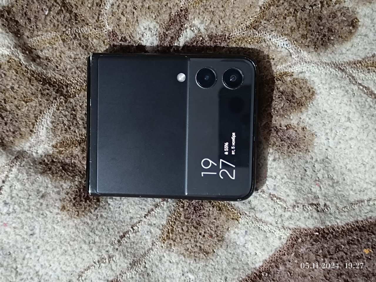 Samsung galaxy Z flip-3 5G