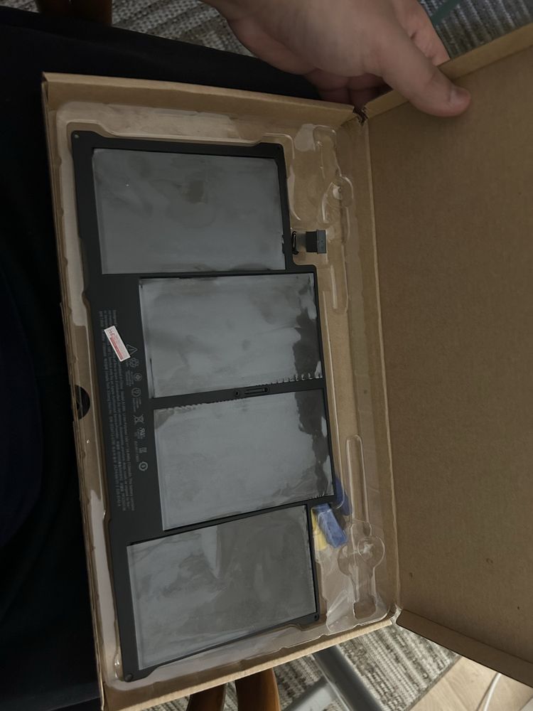 Продам аккумулятор macbook air