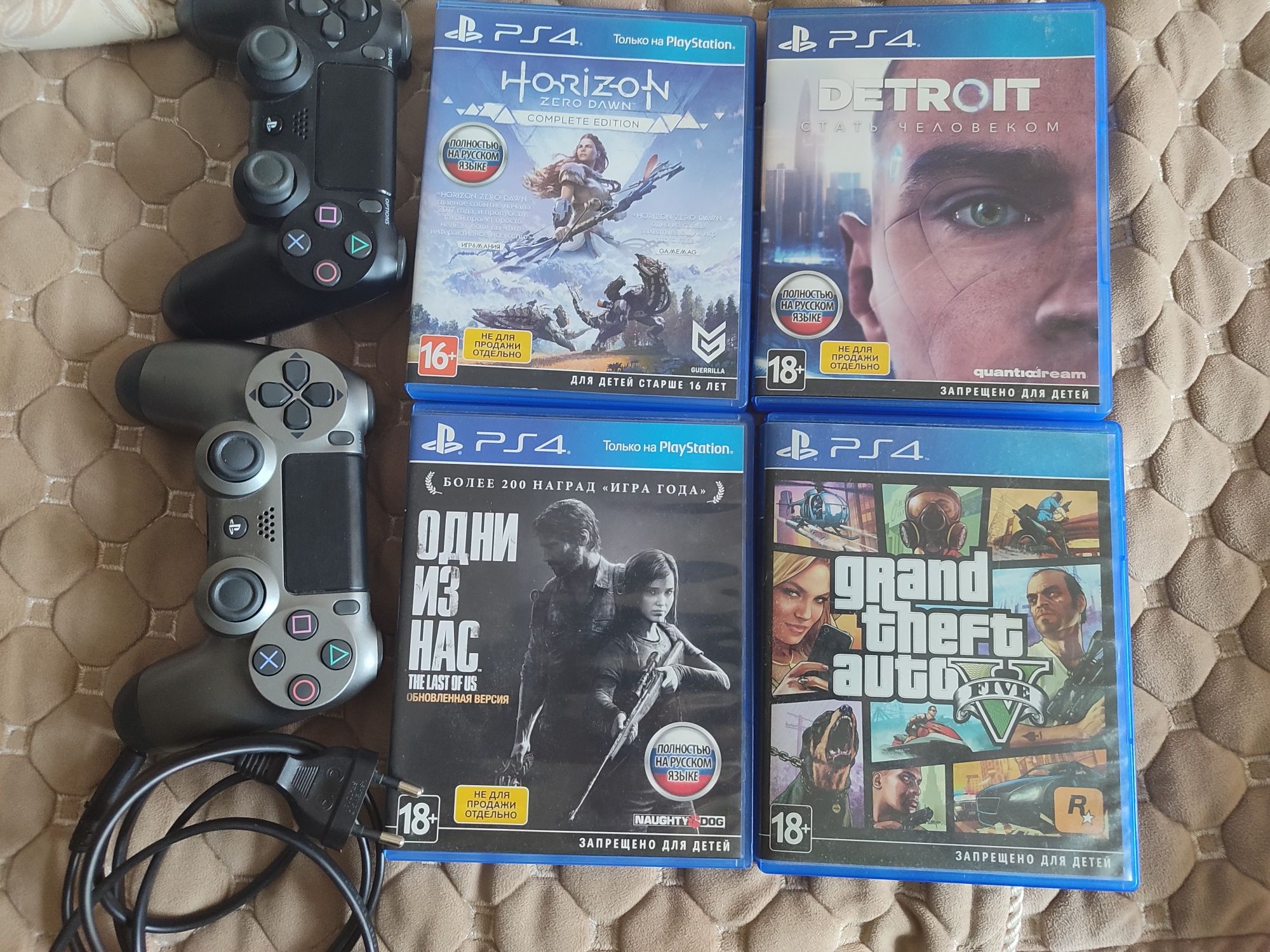 продам Sony PlayStation 4 slim, 1 ТБ в идеальном состоянии