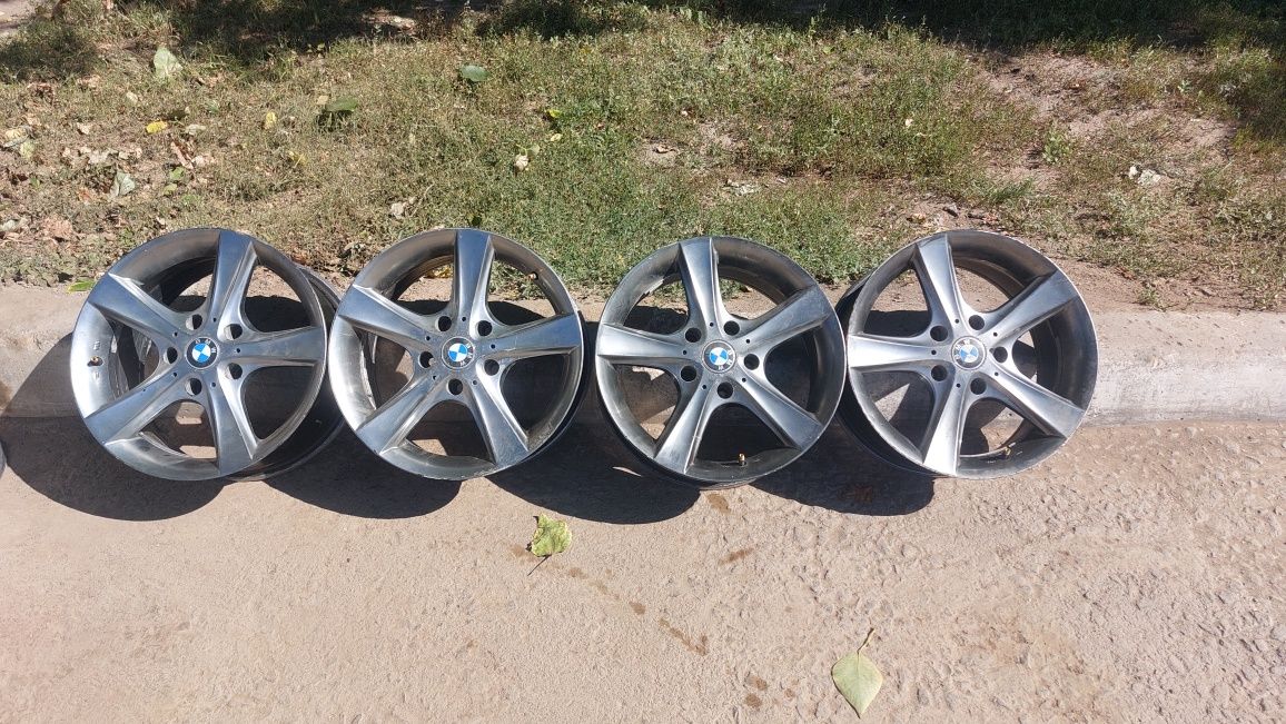 Продам диски БМВ R16