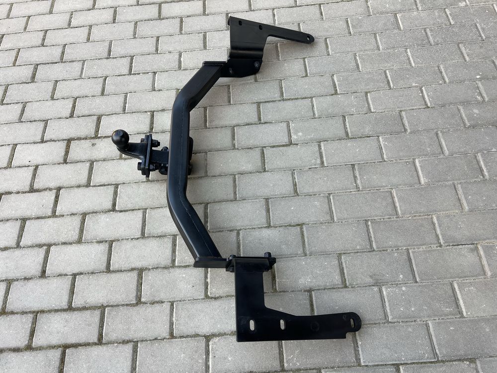 Продам фаркоп на лексус 330