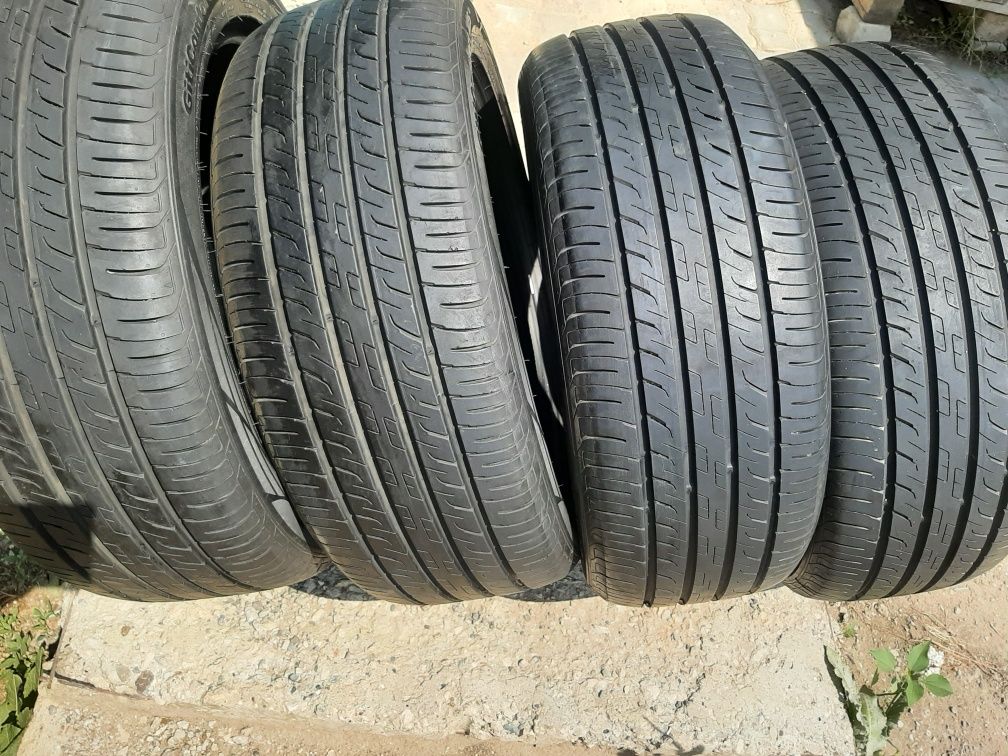 Продам шины 235/50/19 новые