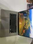 MacBook Pro 17 2019