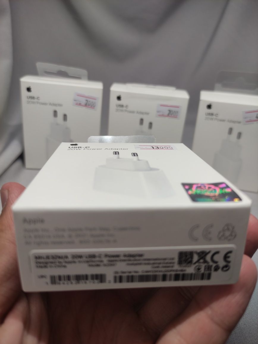 Блок питания для IPhone 20w оригинал (iPhone 13, iPhone 12, iPhone 11)