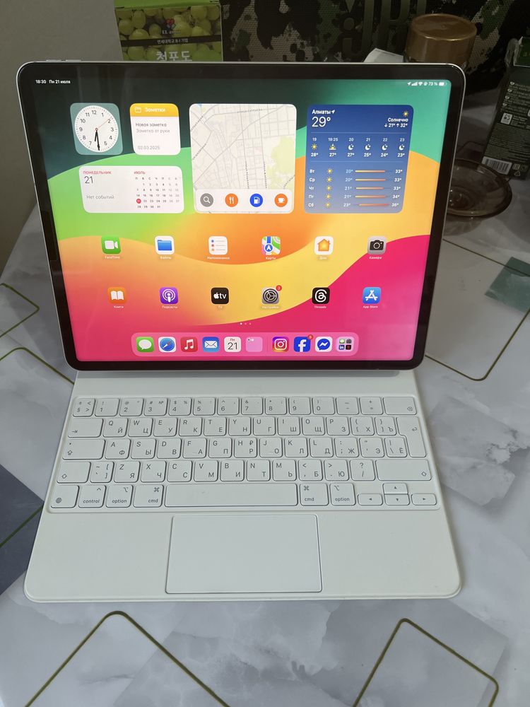 İpad pro 12.9 m2 256 gb +magic keyboard+magic mouse 2+ручка