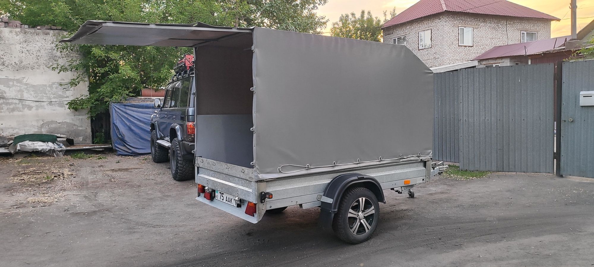 Продам прицеп легковой