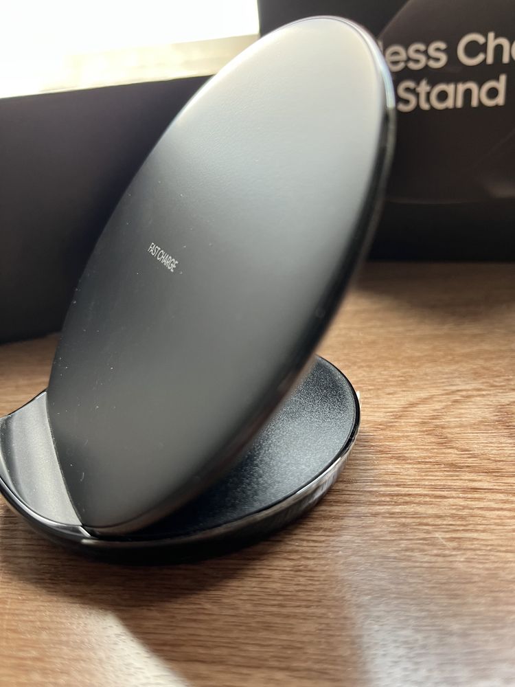 Беспроводное зарядное устройство Samsung Wireless Charger Stand!