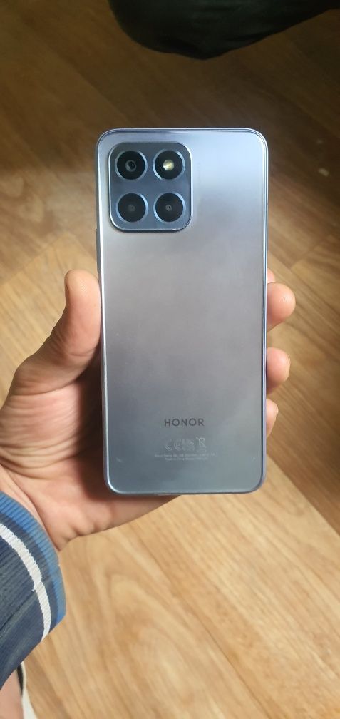 HONOR X6 продается память 4.64 GB в хорошем состоянии
