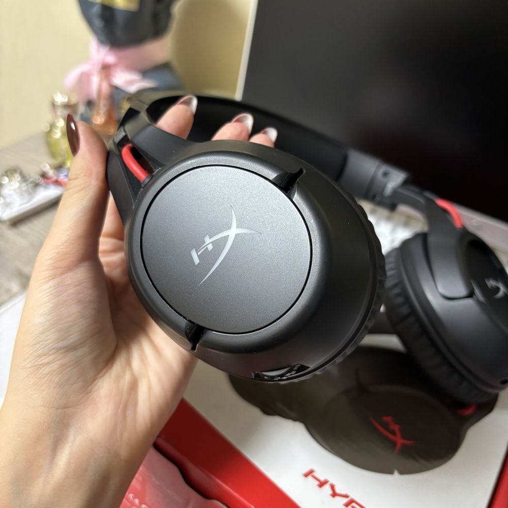 Игровые наушники HyperX Cloud Flight Wireless