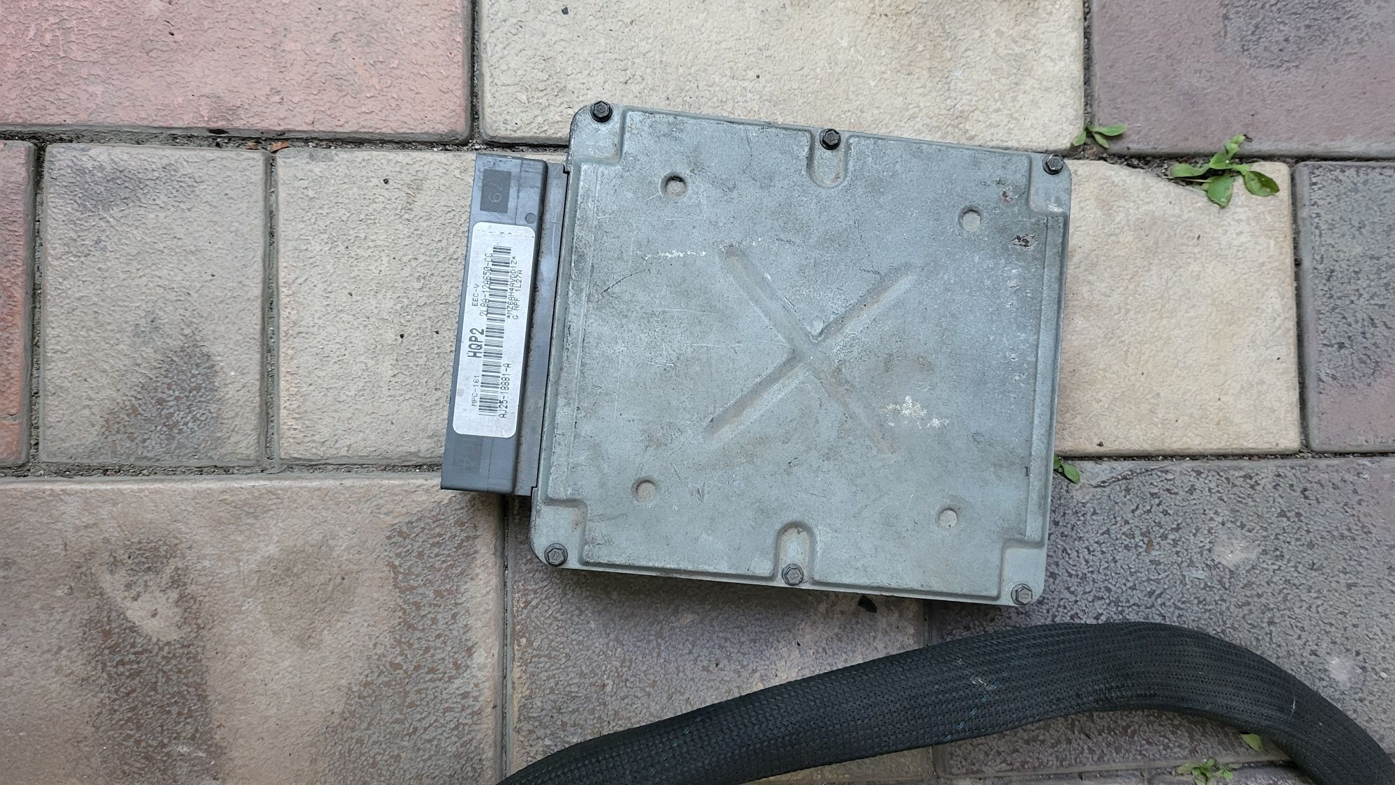 На мерседес e210запчасти на фото  другой  нету