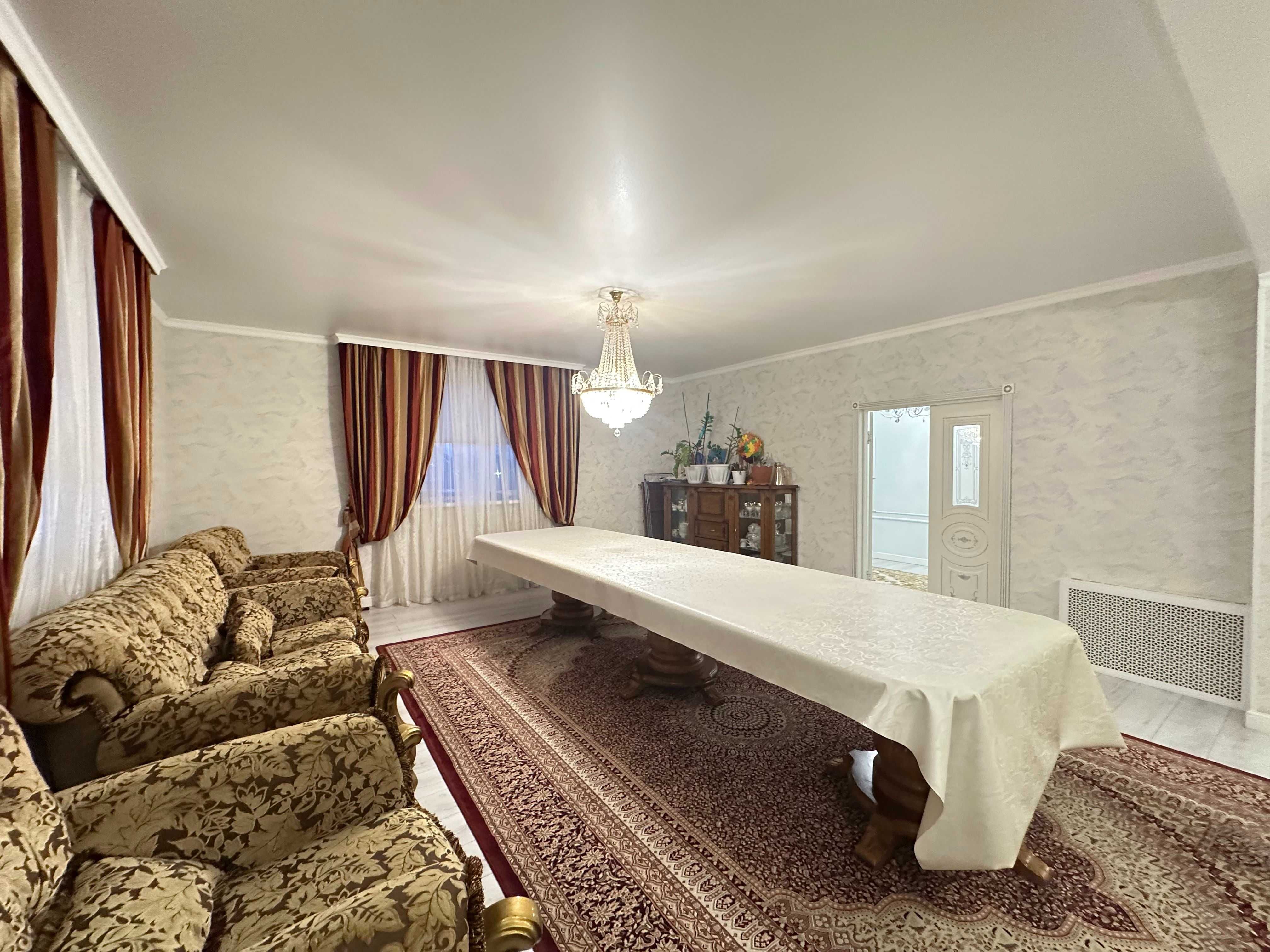 6-ти ком дом 336 м². мкр Таугуль. С гаражом и участком 10 соток.