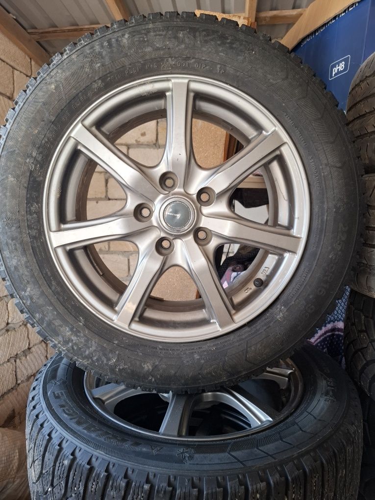 Только Диска продаётся.   R 16 титан