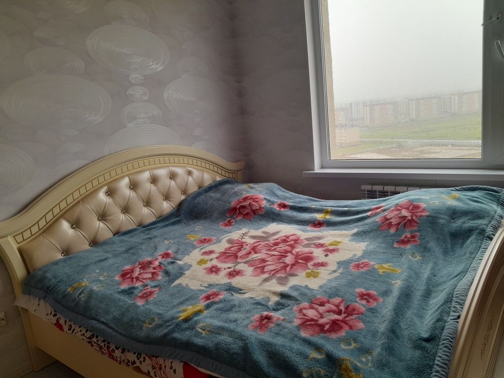Срочно Спальный гарнитур сатылады.