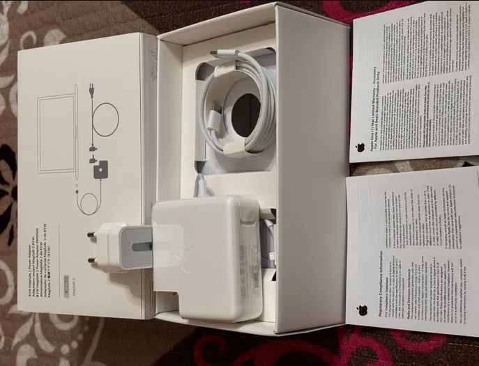 от ( Apple ) зарядка для MacBook - блок питания на макбук