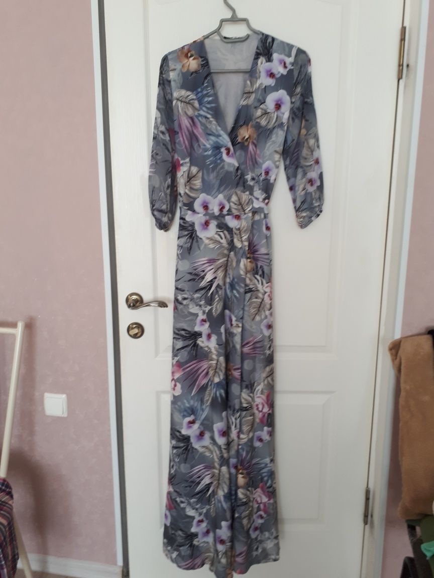 Продам женские вещи