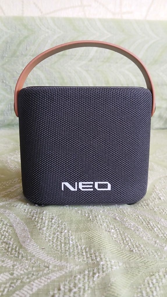 Продам колонку Neo
