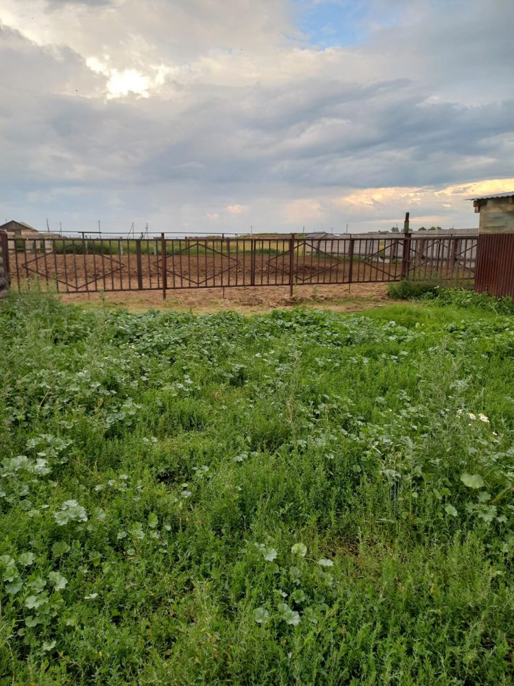 Продам загон с конюшней на разбор