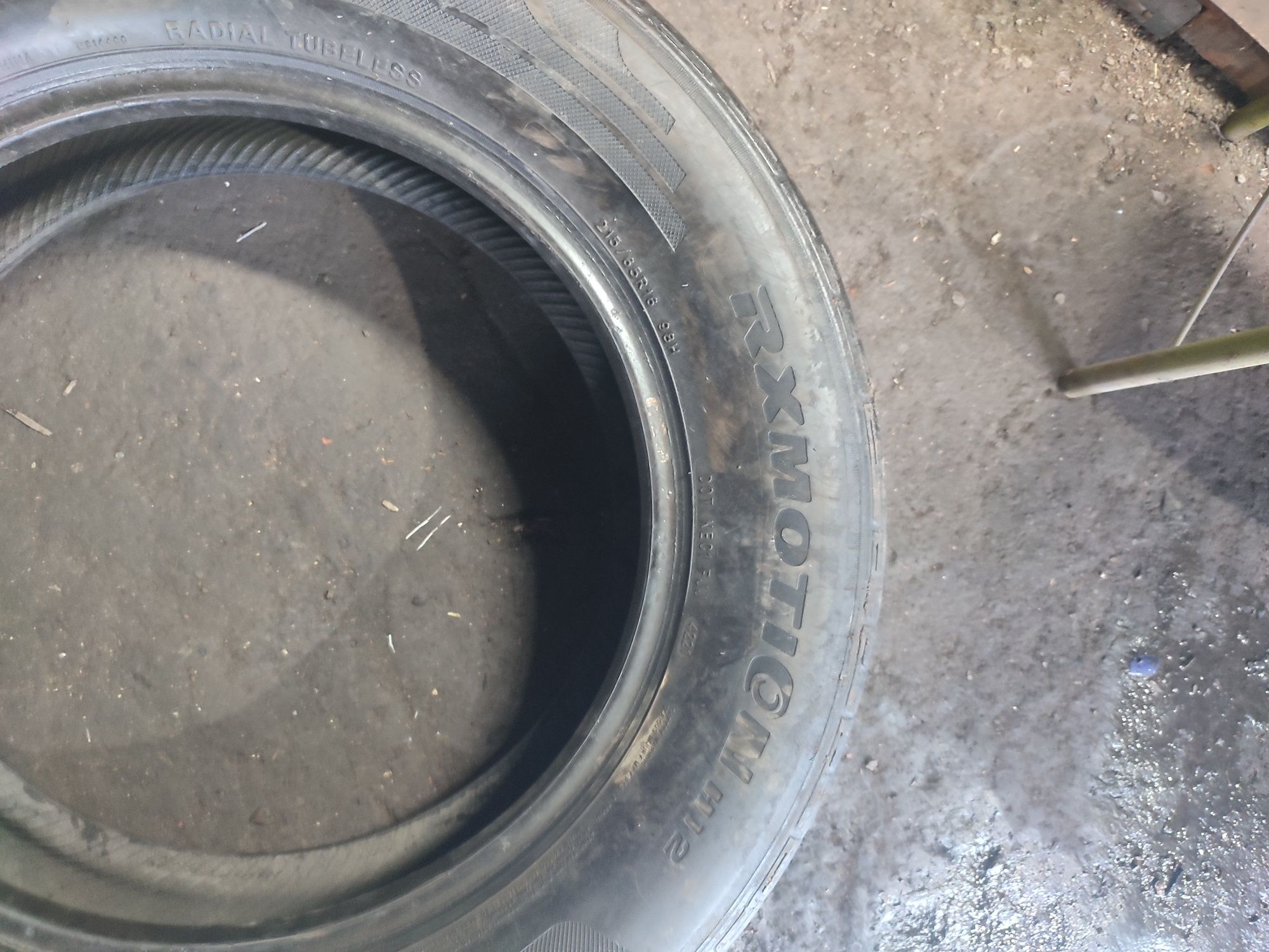 Шина безкамерка размер 215/65 R16