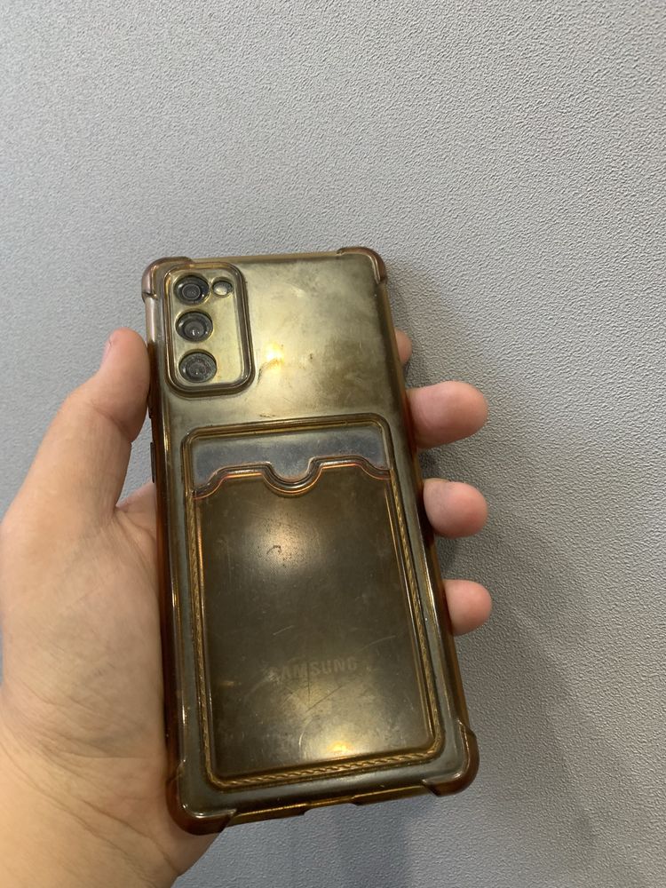 Samsung S20 FE продам