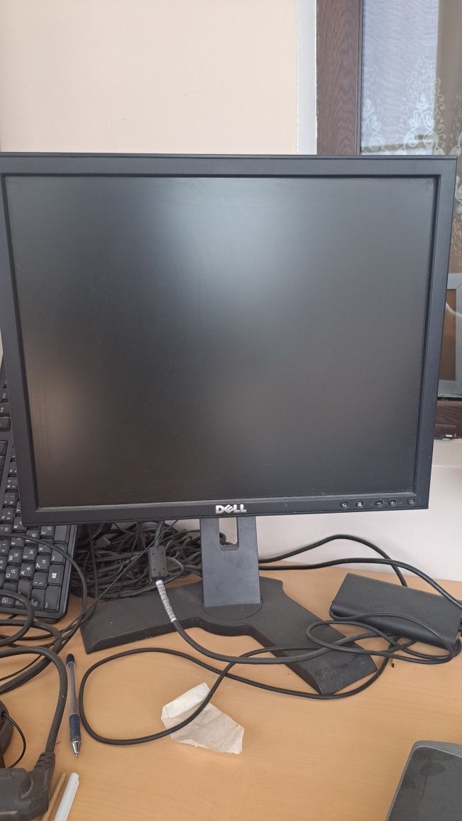 Монитор 2 шт. Прозврдства  dell