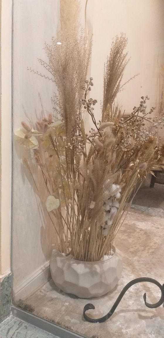 Продаются искусственные цветы