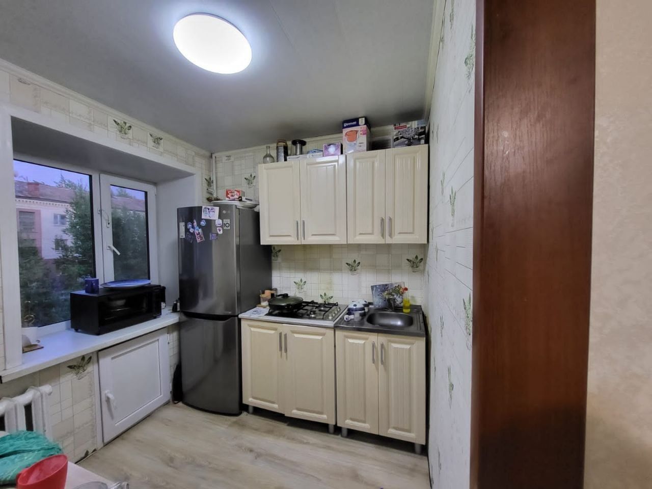 Продам квартиру 2-х комнатную Саина 4
