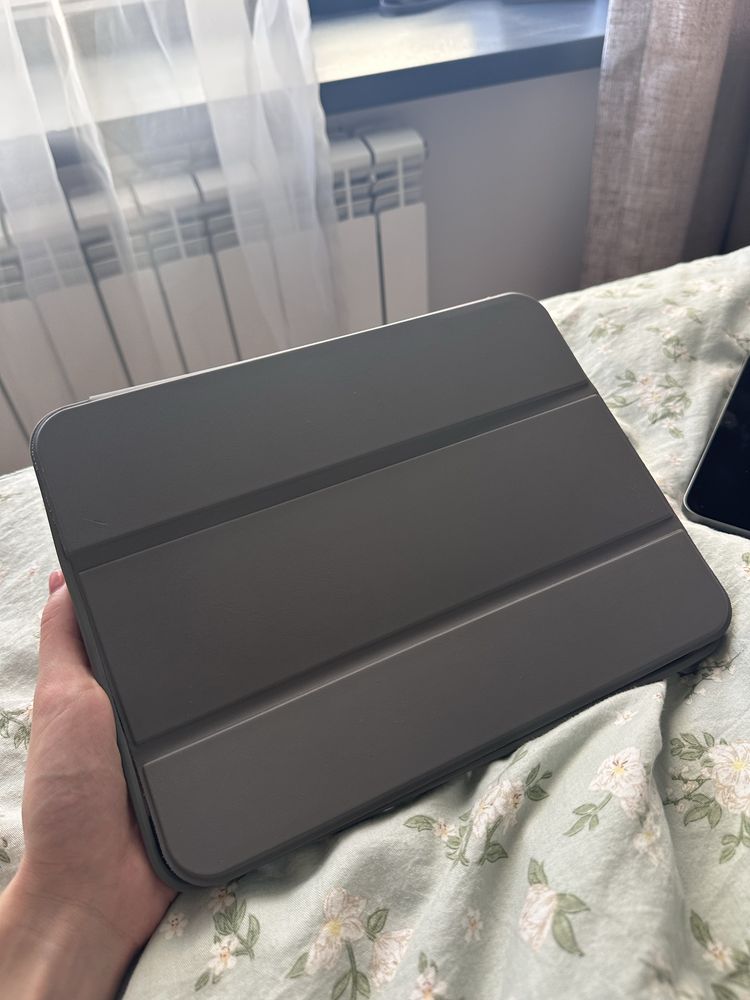 iPad Air (5th Generation) Wi - Fi ,256 GB
