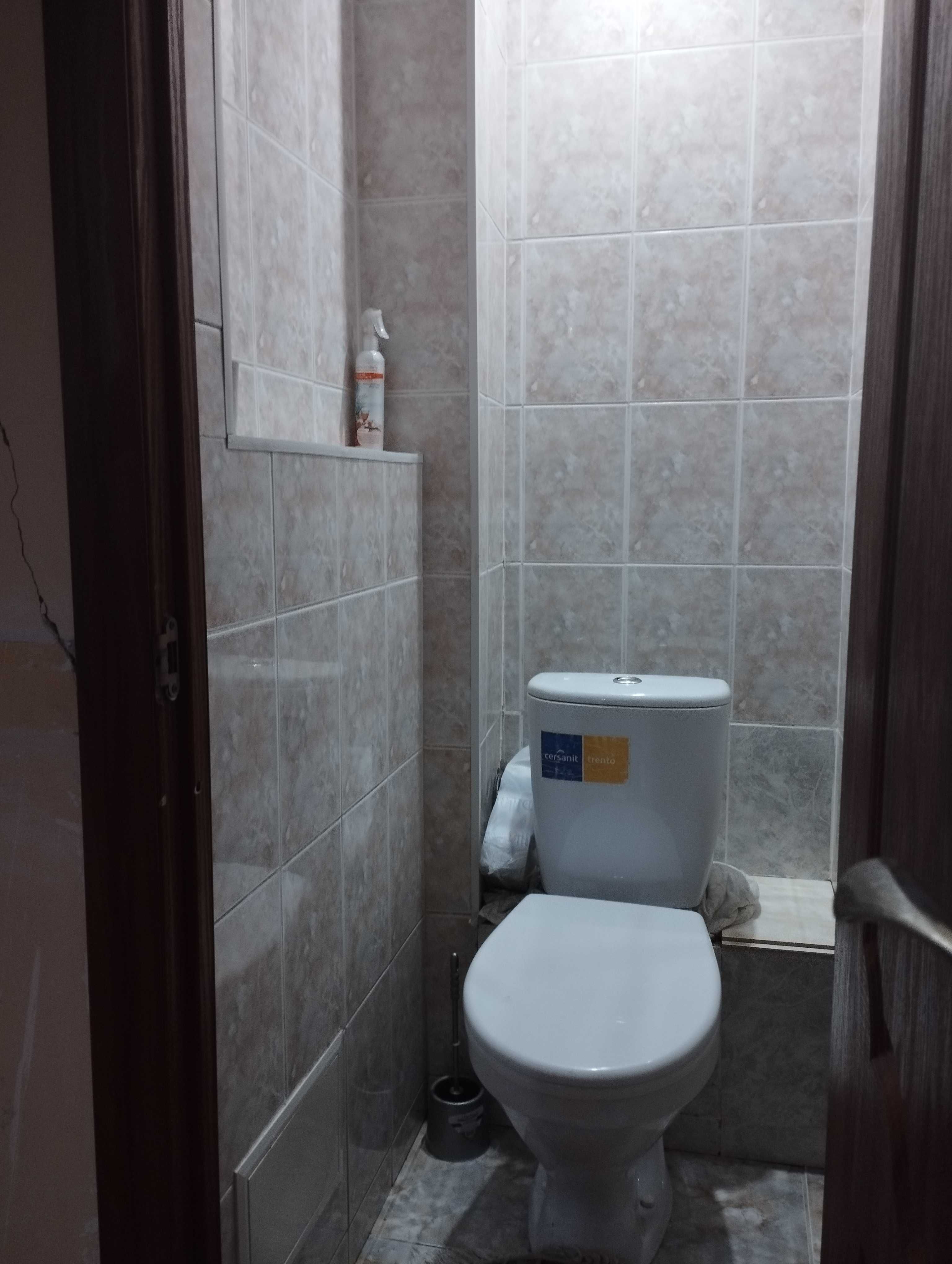 Продам 3 комнатную улучшенную в ЦЕНТРЕ.