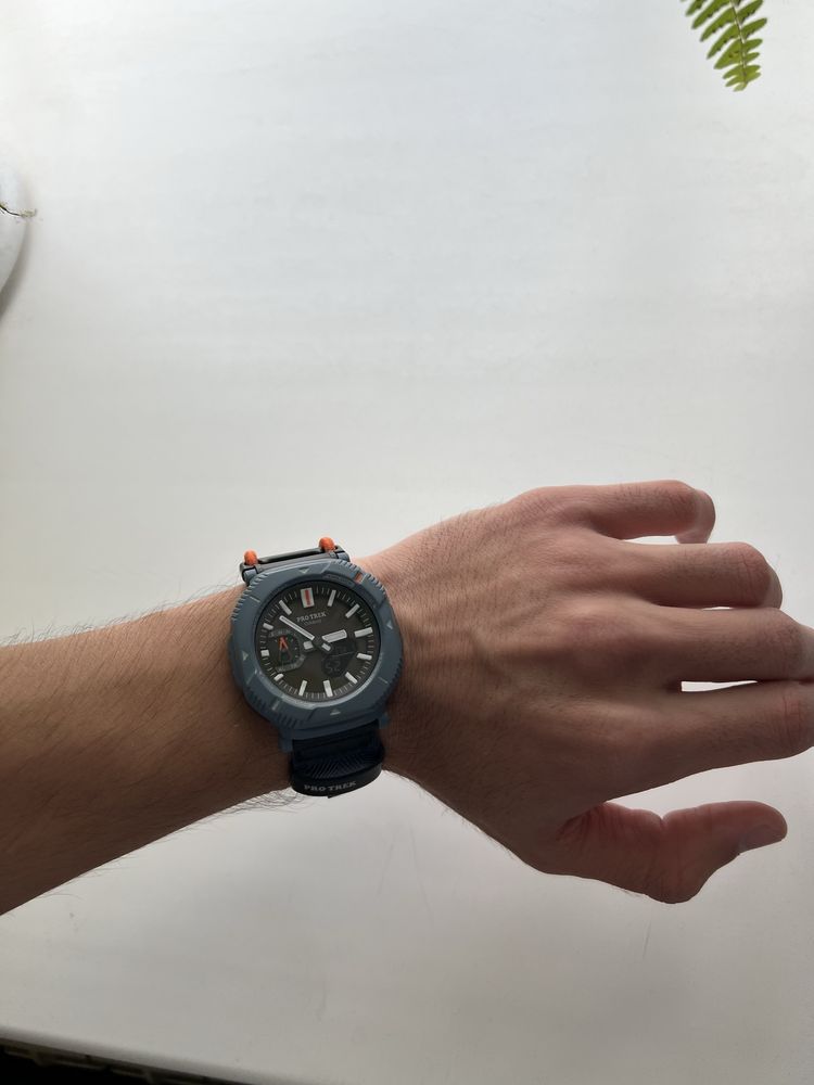 Часы CASIO protrek