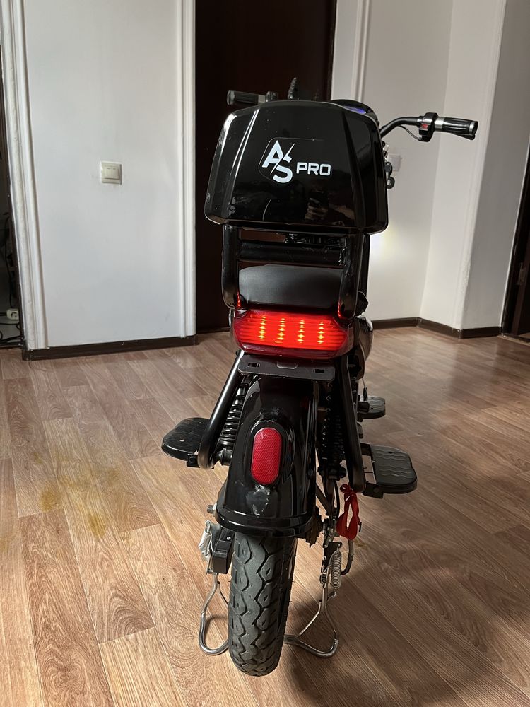 Продам Электронный скутер A/S pro без минусов новый