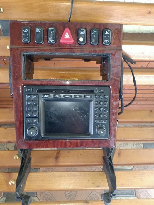 Консоль  Мерс.210.Авангард.