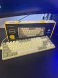 E-YOOSO Z-686 - механическая игровая клавиатура с LED-подсветкой.