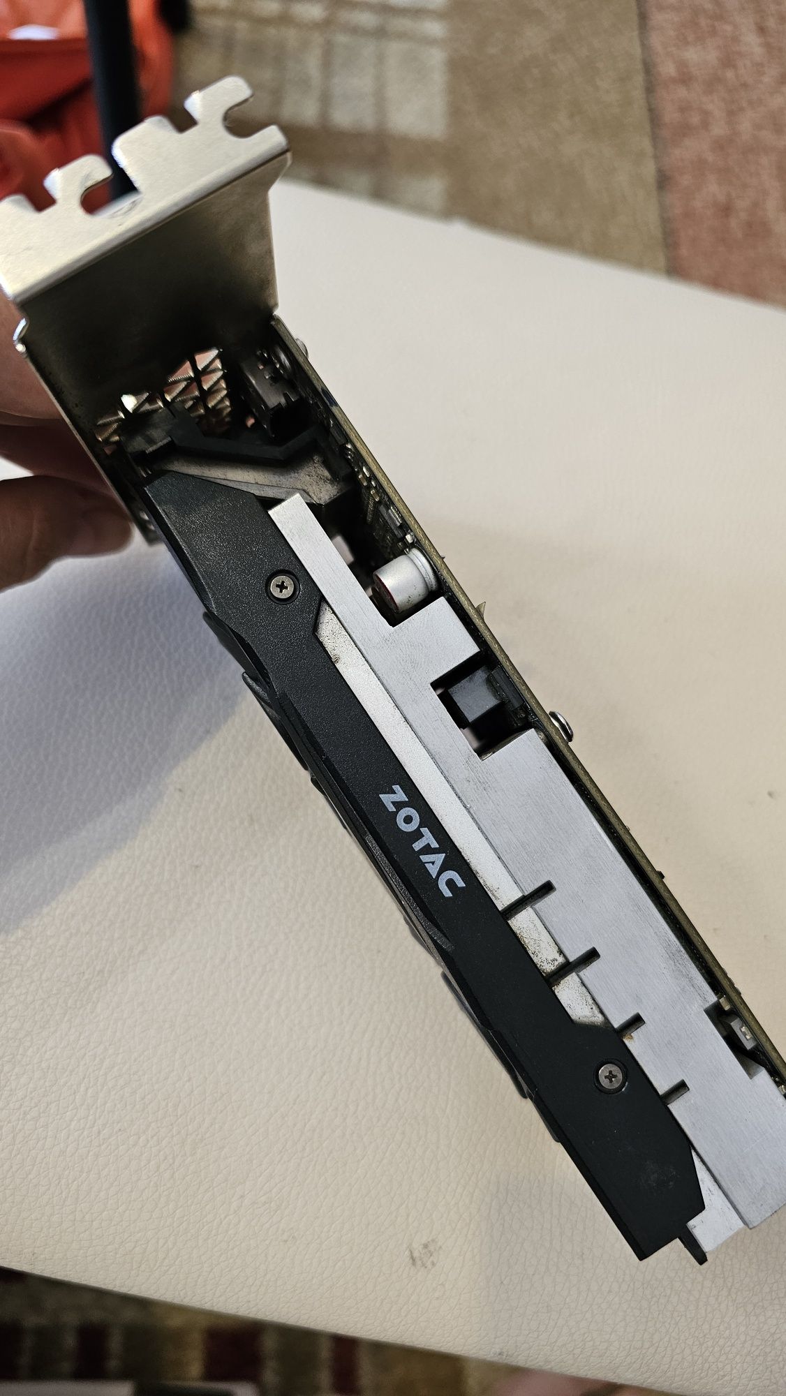 Продам видеокарты 1050 TI.