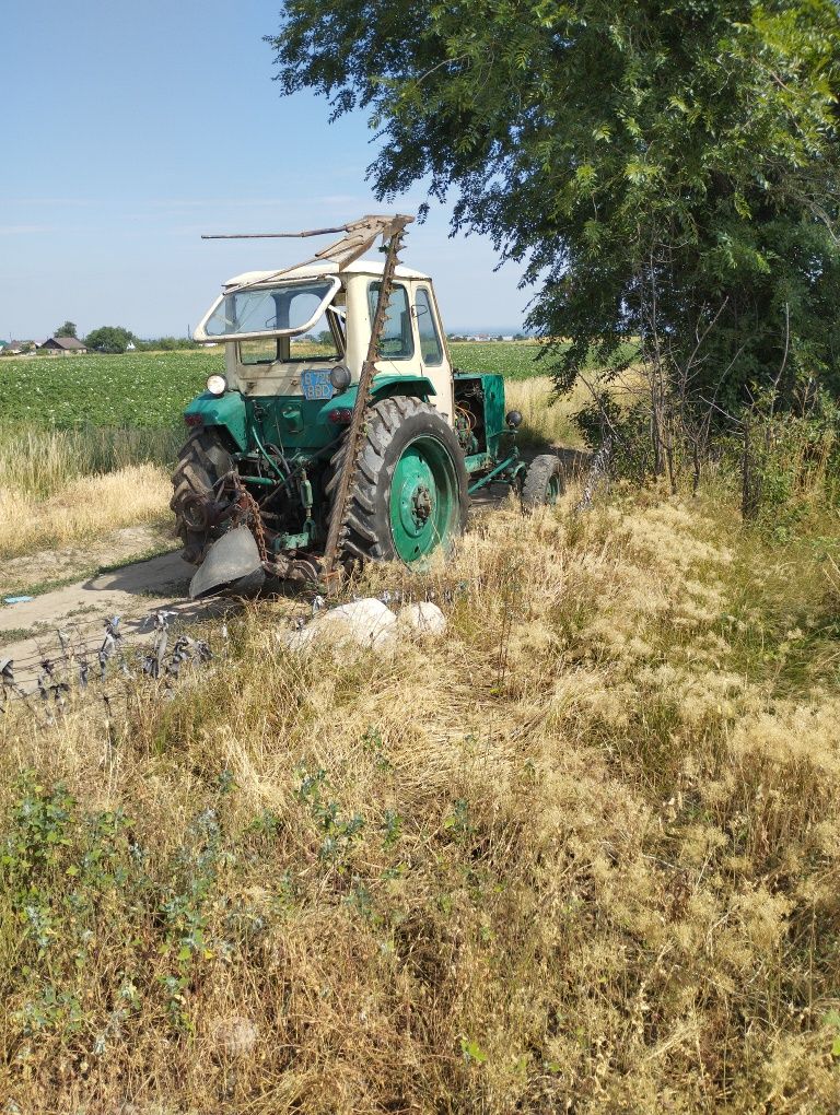 Продам трактор юмз 6ал