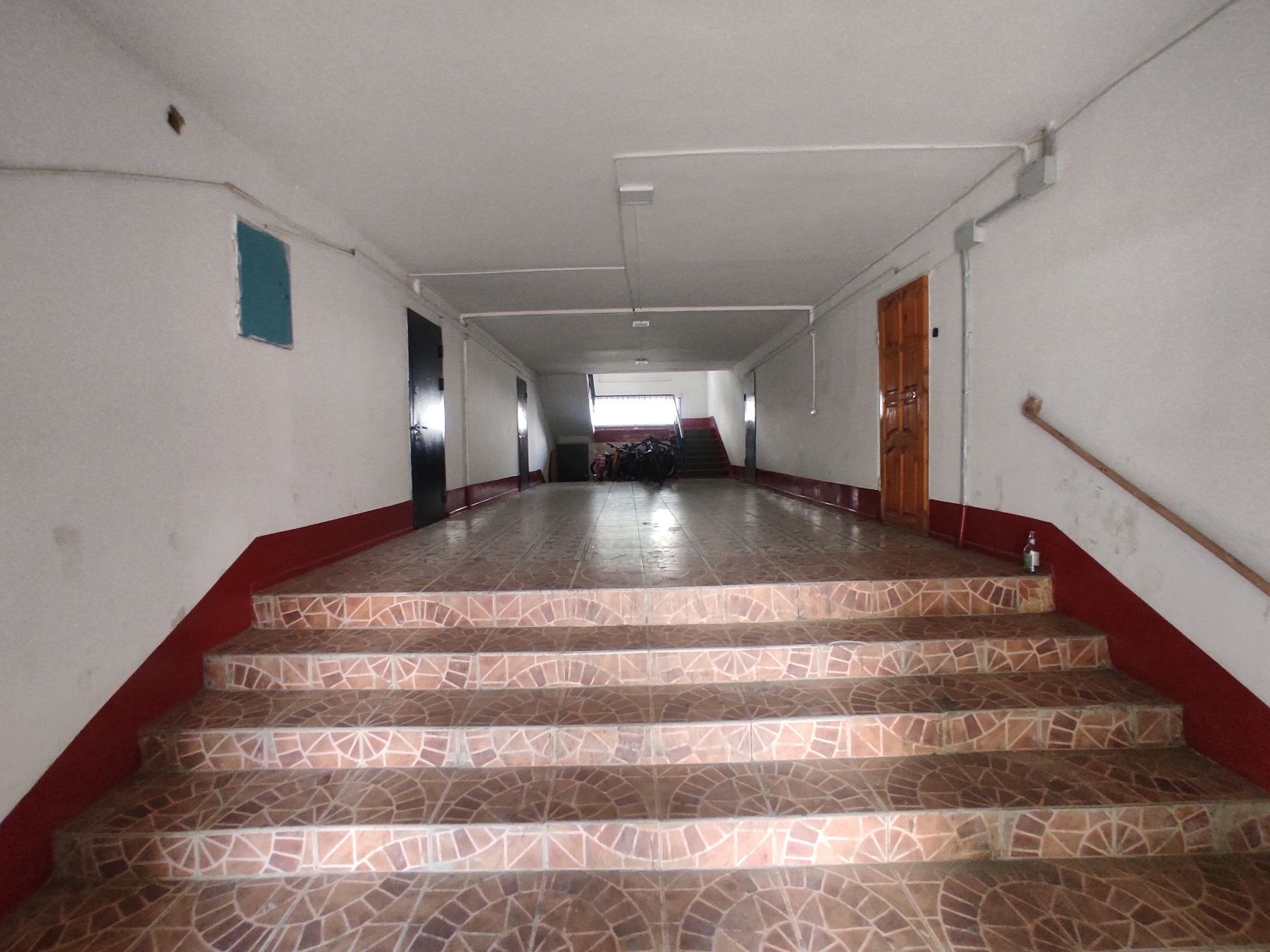 Продам 4-ком квартиру